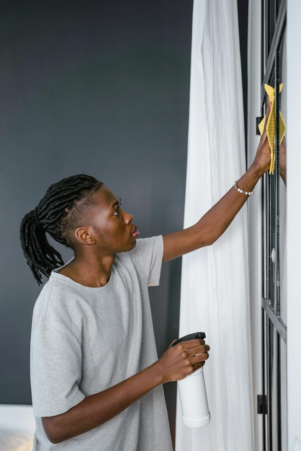 Window cleaning Lees Summit homeowners seasonal maintenance guide